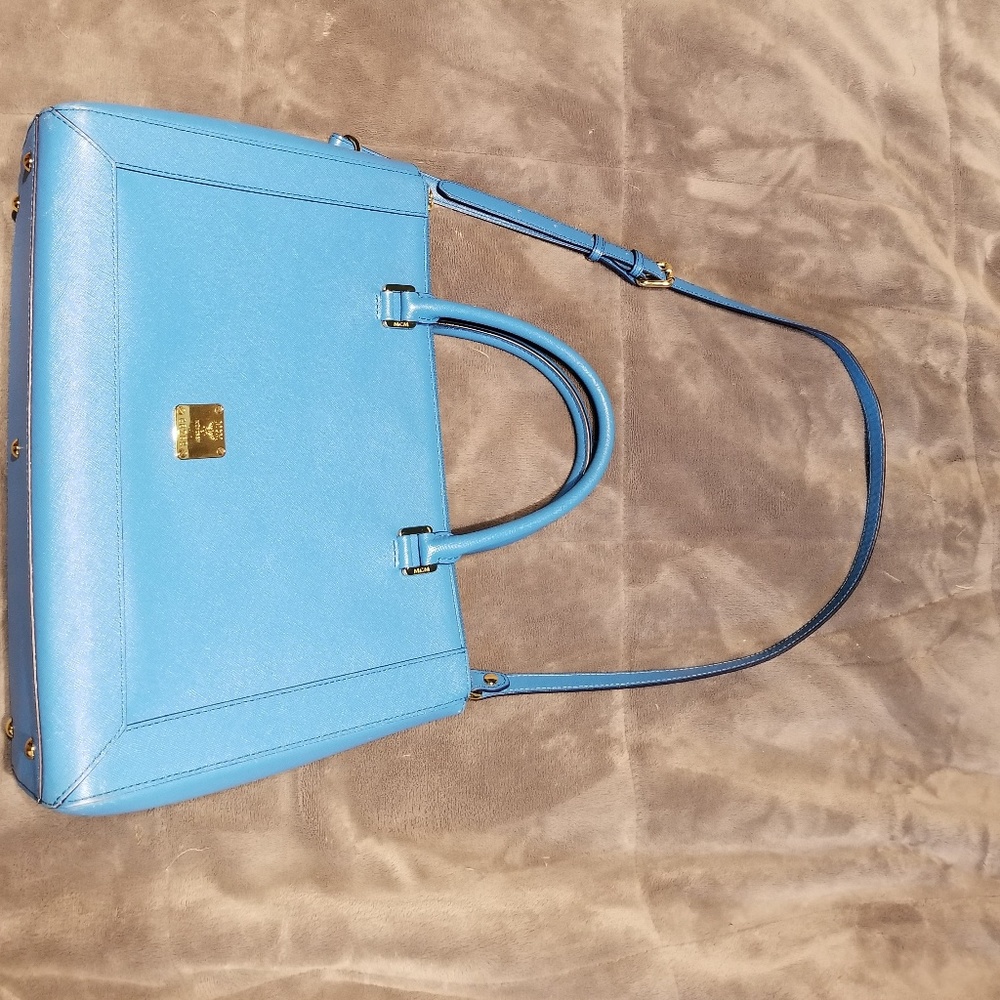 MCM - Picture 2 of 7